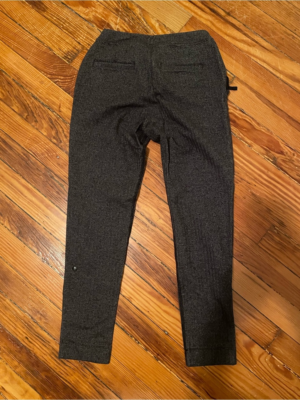 Lululemon Charcoal Herringbone Joggers - Picture 2 of 3